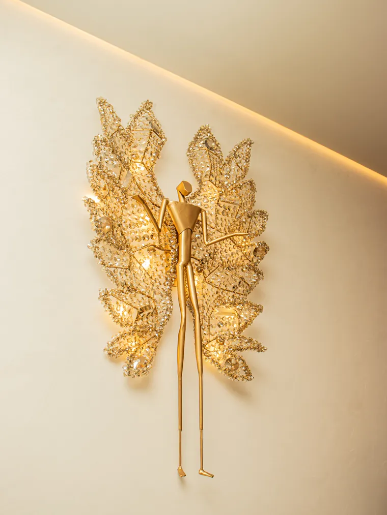 Arandelas de travertino com luz indireta