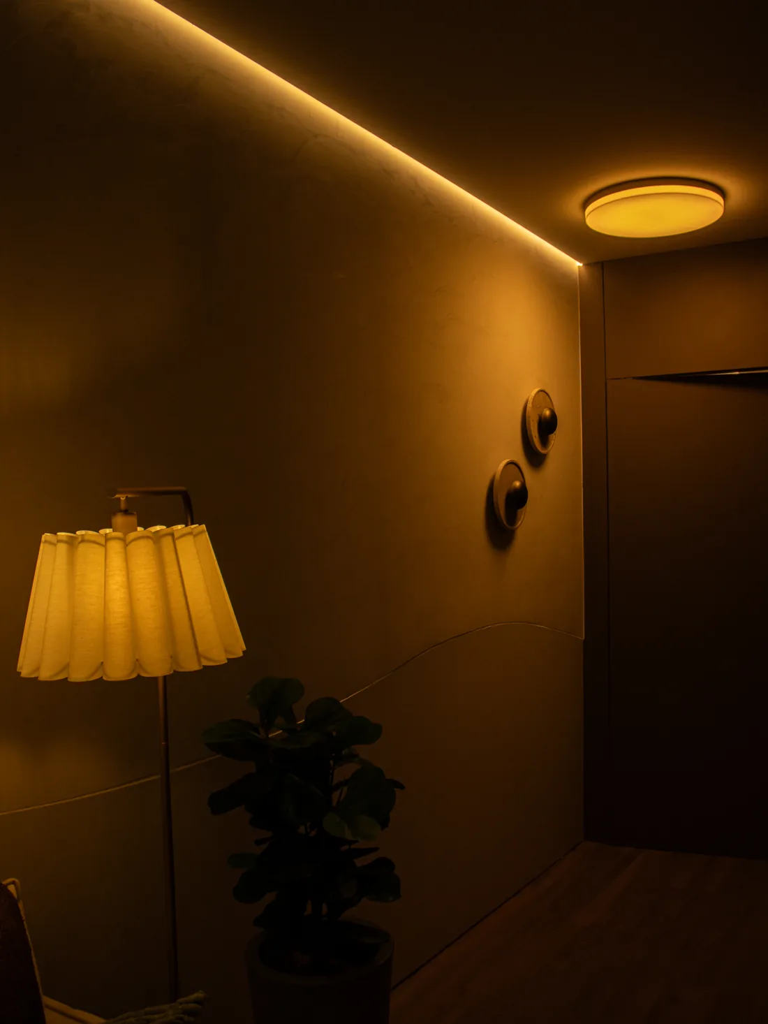 Escada com iluminação embutida